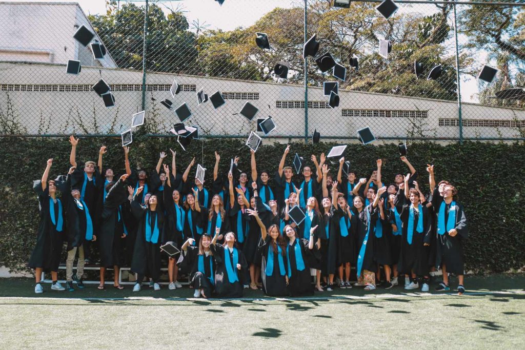 HEADER UNIVERSITY CARRER GUIDANCE