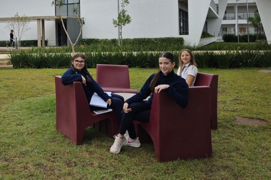 Home (pt) 17 1st Day of School Term 2 1 scaled e1769552165745